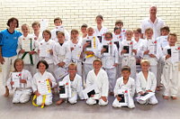 news-skdm-karate-pruefungen-2015-07-06-kinder.jpg