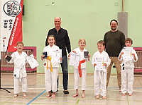 Gruppenfoto: Kyu-Prüfungen Kinder, Karate-Dojo Montabaur, März 2022