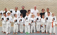 Gruppenfoto: Kyu-Prüfungen Kinder, Karate-Dojo Montabaur, Juli 2023