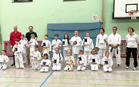 Gruppenfoto: Kyu-Prüfungen Kinder, Karate-Dojo Montabaur, November 2021